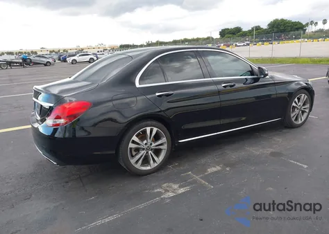 2018 Mercedes-Benz C 300 из США, поврежденный, VIN WDDWF4JB1JR422958